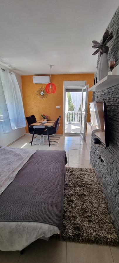 Apartments Adriana Біліце Екстер'єр фото