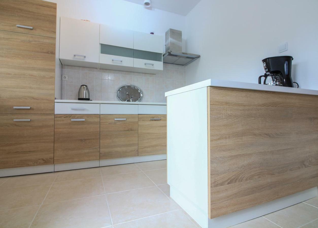 Apartments Adriana Біліце Екстер'єр фото